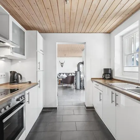 Apartment Seestern Fuer Bis Zu 4 Personen - Haustiere Herzlich Willkommen, Direkt Am Hafen, Whirlpool, Kaminofen Greetsiel