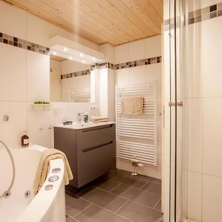 Seestern Fuer Bis Zu 4 Personen - Haustiere Herzlich Willkommen, Direkt Am Hafen, Whirlpool, Kaminofen Apartmán