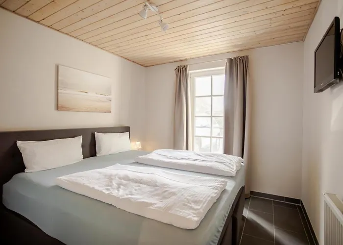 Appartement Seestern Fuer Bis Zu 4 Personen - Haustiere Herzlich Willkommen, Direkt Am Hafen, Whirlpool, Kaminofen