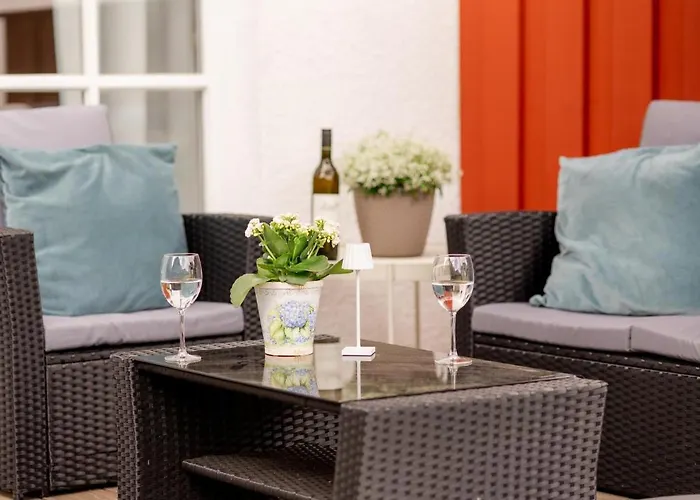 Appartement Seestern Fuer Bis Zu 4 Personen - Haustiere Herzlich Willkommen, Direkt Am Hafen, Whirlpool, Kaminofen *